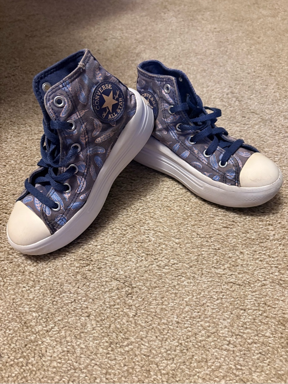 Converse Kids purple  Paisley High-Top Sneakers size 2 big kids